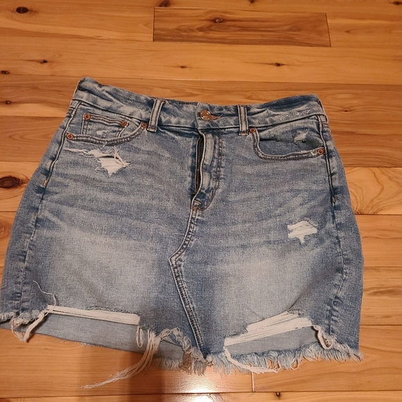 American Eagle jean skirt - Picture 2 of 3